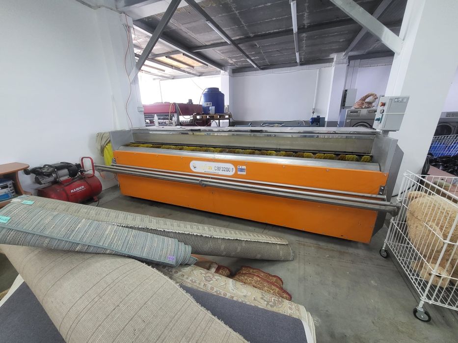 Utilaje spălătorie covoare, mașina spalat, desprafuitor, centrifuga