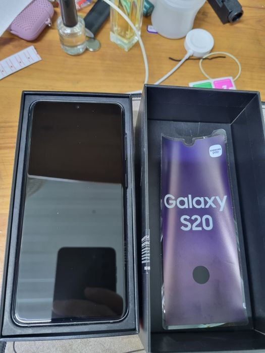 Galaxy S20 Cosmic Gray