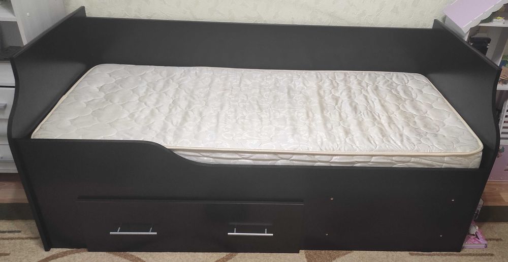 Кровать из ЛДСП 1,8*0,75