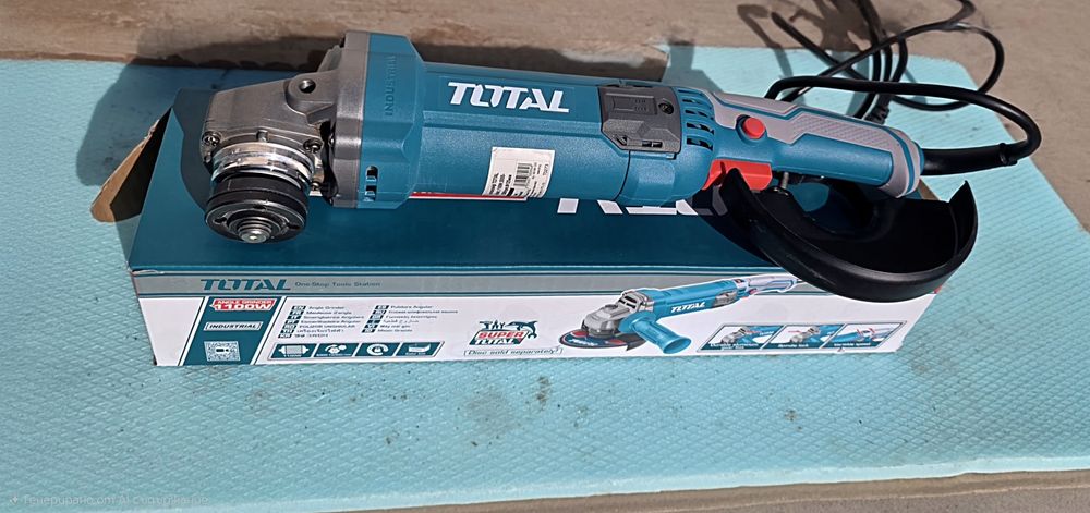 Ъглошлайф  ТОТAL 1100W 125 MM