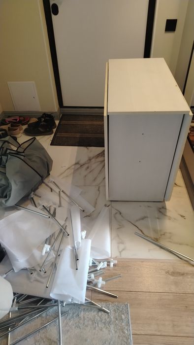 Продам стол книжку