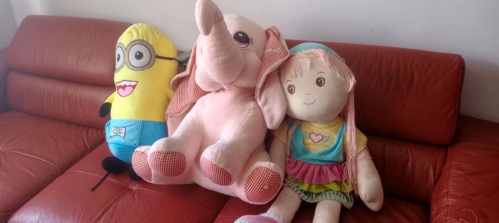 Големи плюшени играчки