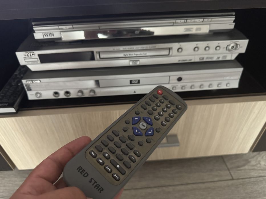 DVD Player Red Star + jWin + JVC– toate accesoriile incluse