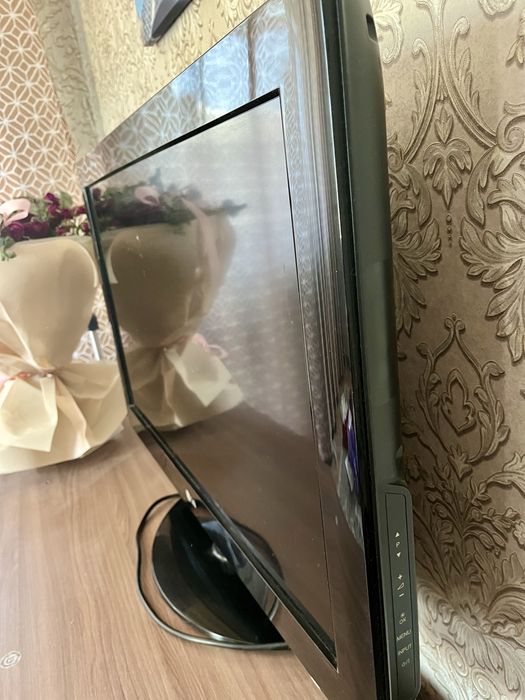 Продам телевизор LG