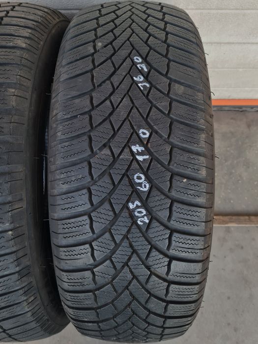 Зимни гуми 2 броя BRIDGESTONE Blizzak LM0005 205 60 R17 дот 3620