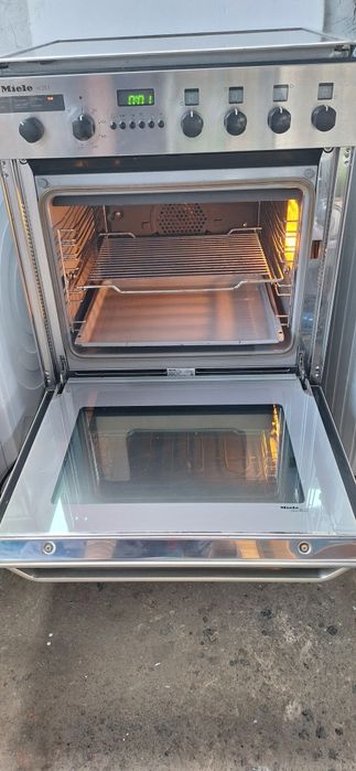 Фурна за вграждане Miele
