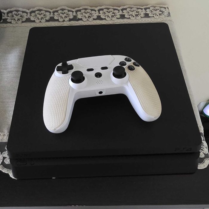 PlayStation4 Slim