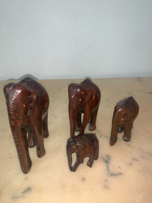 Set de patru elefantii din lemn sculptat decor
