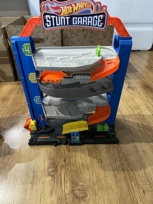 Писти от серията hot wheels