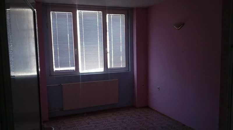 АПАРТАМЕНТ в гр. Сливен, бул.”Христо Ботев”, жил.блок №47