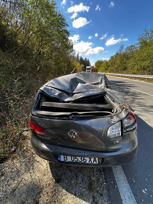 Продавам Golf 6 на части или цяла