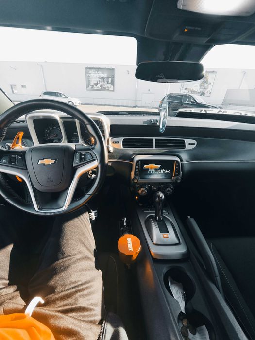 Vând Chevrolet Camaro ZL 1 2015