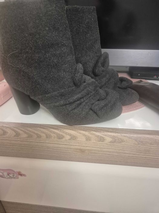 Боти на ZARA Нови