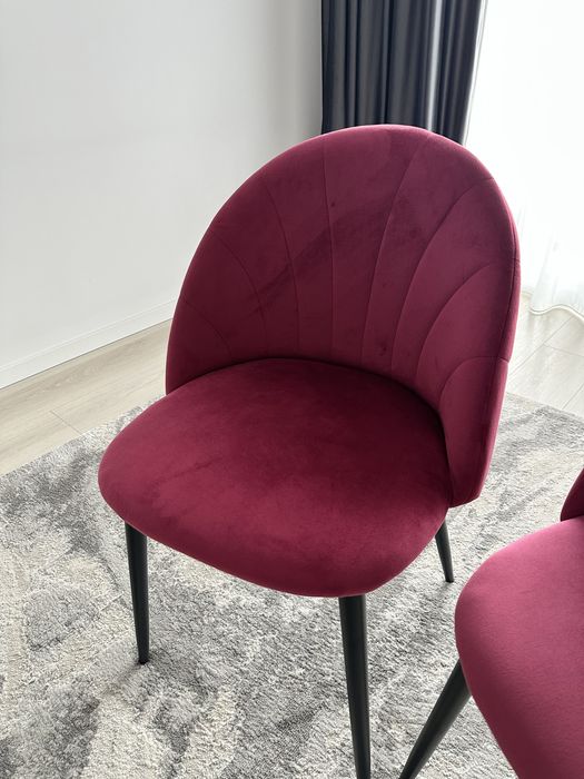 Set 4 scaune catifea fuchsia / dining modern – stare excelentă