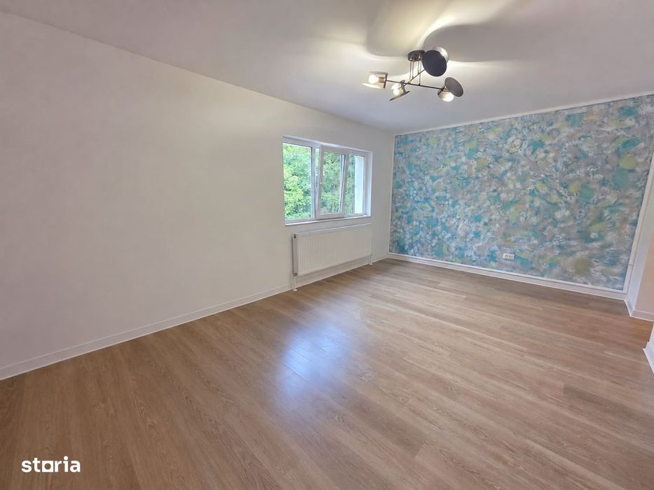 2 camere, decomandat, zona Spitalului Vechi, etaj 2, 60 mp