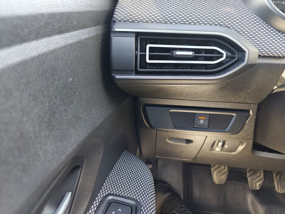 Dacia Logan Journey eco-g 100 mt6(2024 /11)