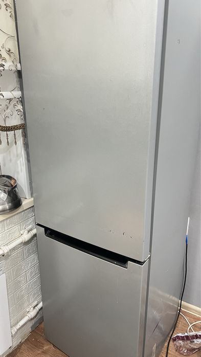 Продам срочно холодильник