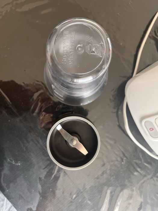 Продам блендер с мельничкой!