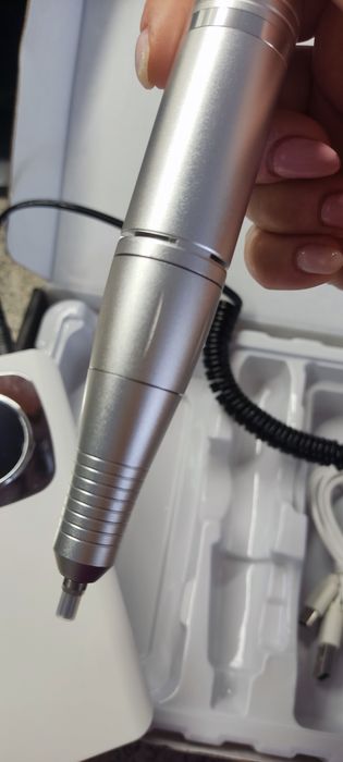 Безжична електрическа пила  за нокти 45 000 оборота