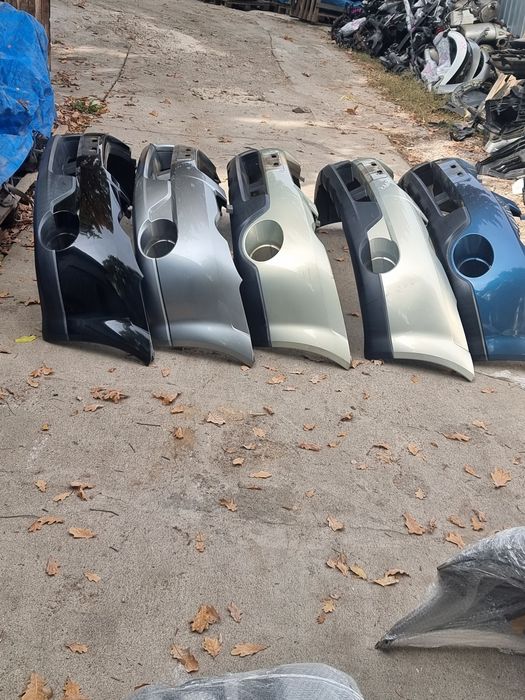 Бампер передний на Subaru Outback BP .