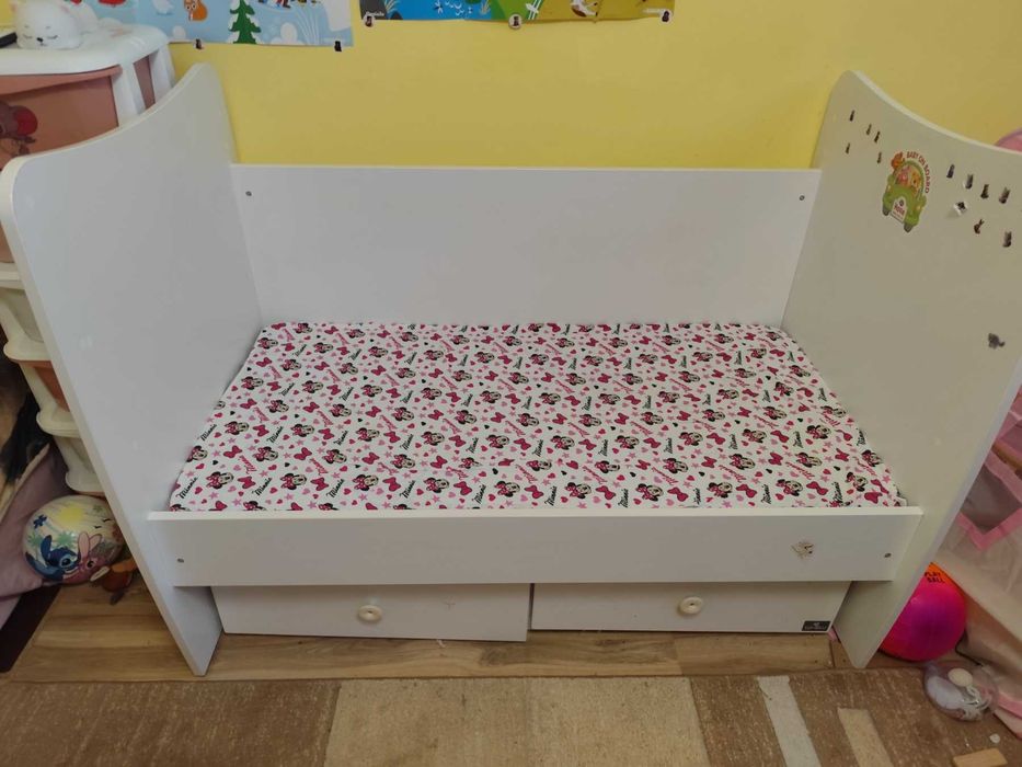 Кошара с люлеещ механизъм + 2 матрака