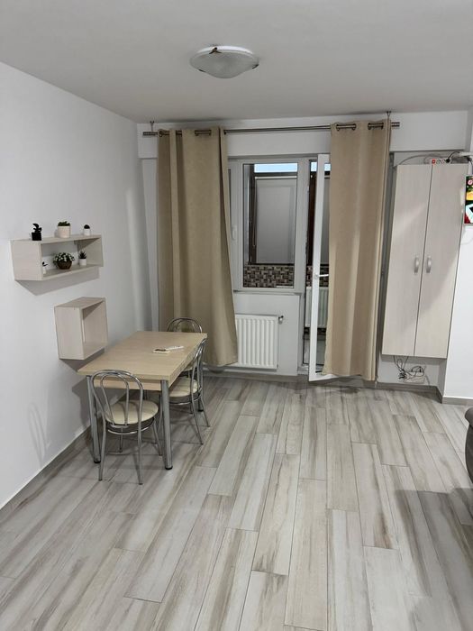 Garsoniera de inchiriat