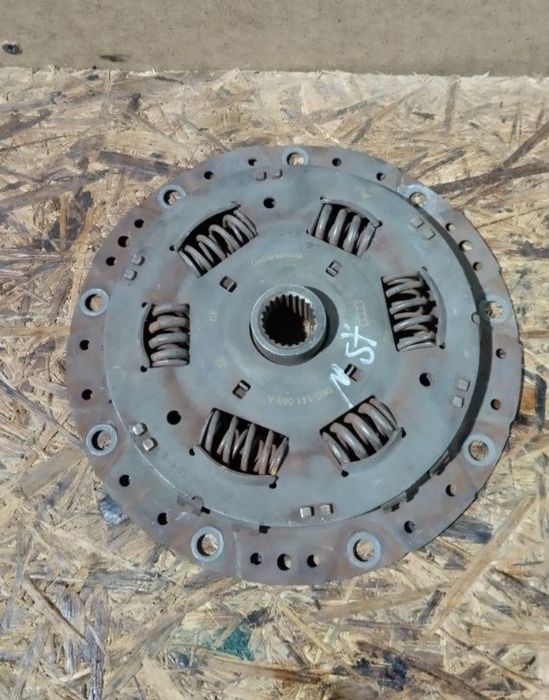 Маховик Audi 2.0-3.0l Alt ASN BBJ