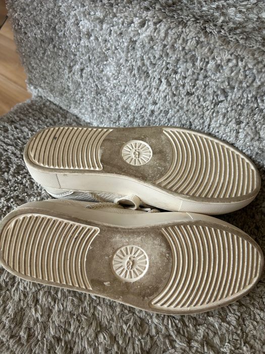 Дамски кецове UGG