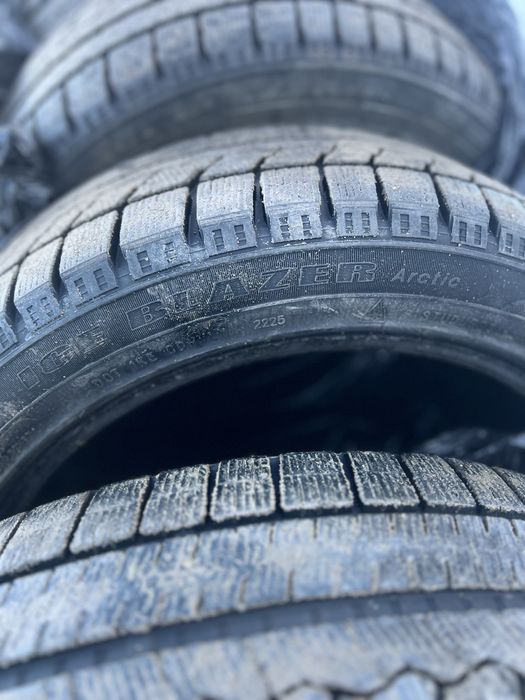 Продам резину 235/45 r18