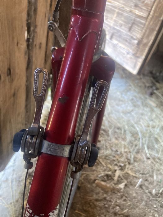 Bicicletă cursieră clasică funcională