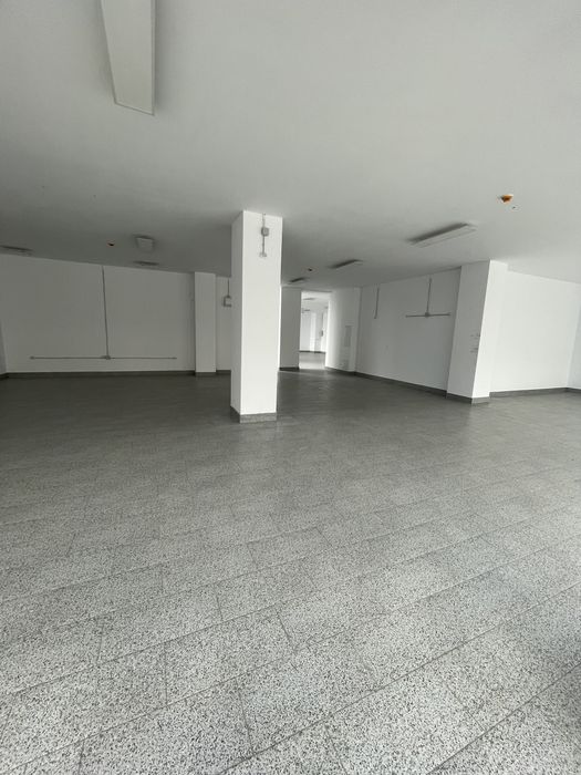 Spatiu comercial pt inchiriat!