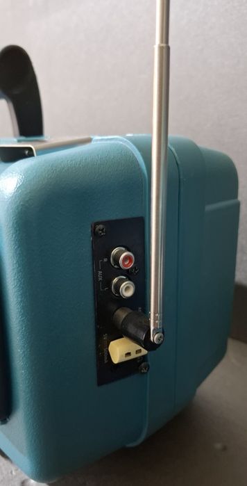 Radio Makita 18v si 220v DAB,2×25w usb aux bluetooth