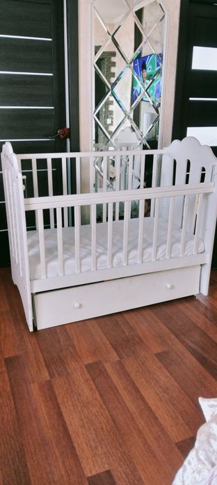 Продам детский манеж,кровать