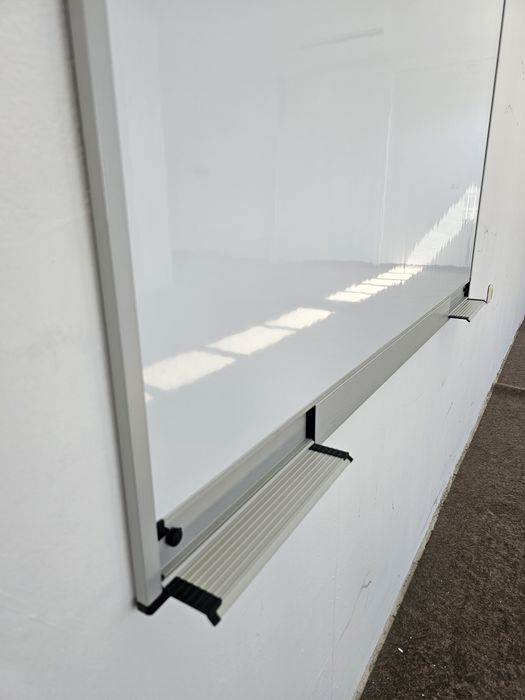 Магнитна бяла дъска лакирана метална повърхност размер 120 см х 240 см