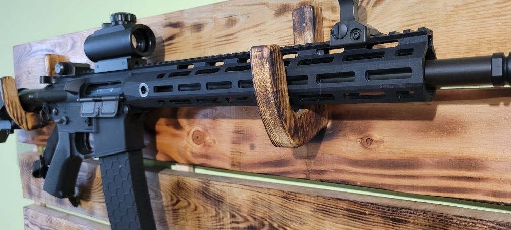 Стойка за пушка/автомат/airsoft гр. Пловдив Коматевски възел • OLX.bg