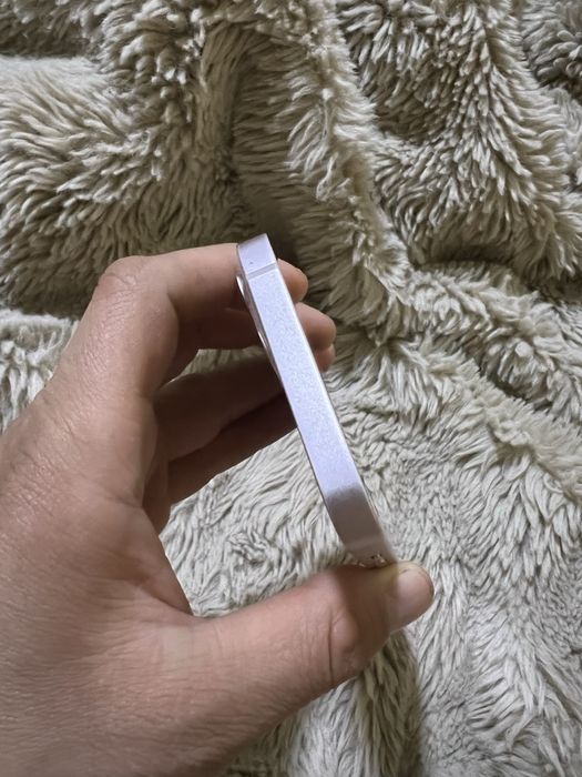 Iphone 13 alo xolatda 128/77%