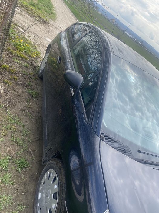 Citroen c4, negru an 2006 motor 1,4 benzina