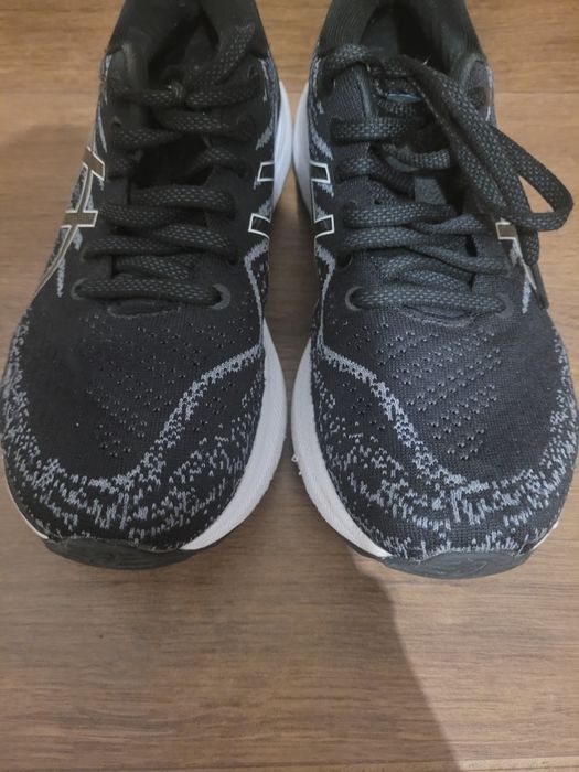 Много запазени!Дамски маратонки Asics Gel Kayano 29-38номер