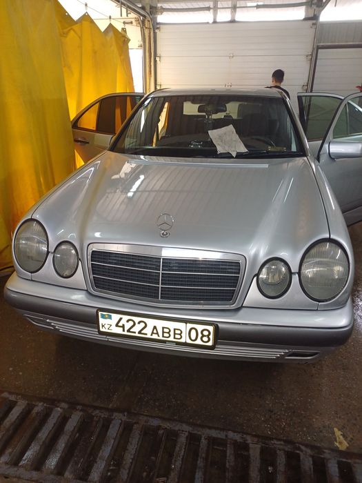 Продаётся мерседес