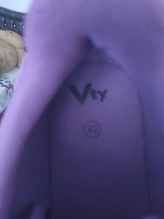 Adidasi dama vty noi