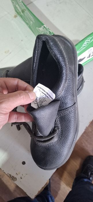 Спецботинка 40 размер