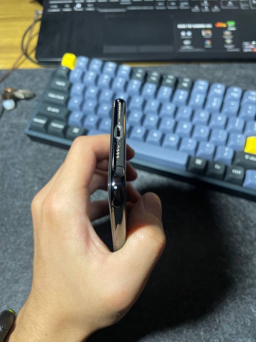 iPhone XSmax в хорошем состоянии