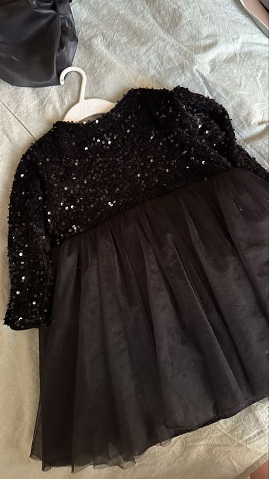 Пальто и платья для девочки 5-8 лет