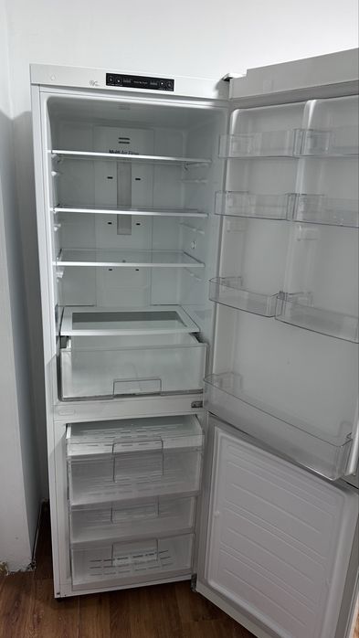 Продам холодильник в хорошем рабочем состоянии