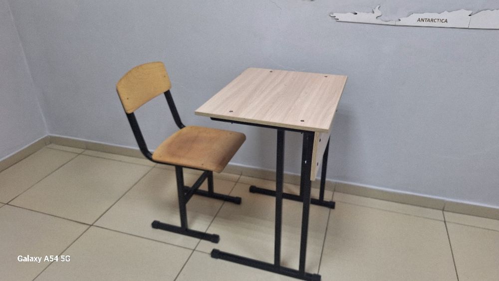 Парты со стульями, одинарные