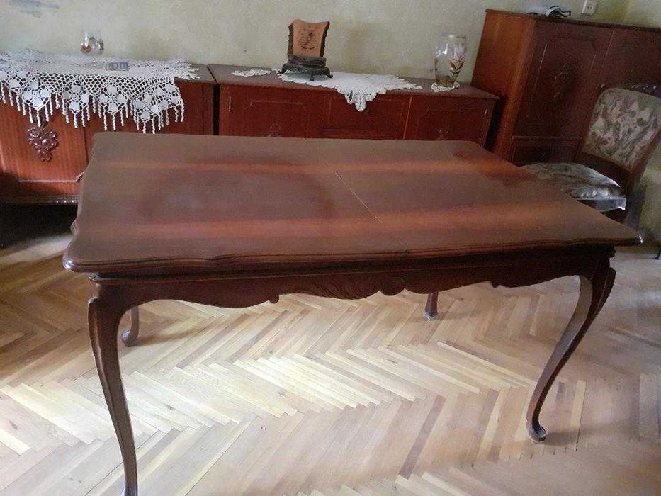 Vand mobila sufragerie " MADRIGAL " lemn stare buna