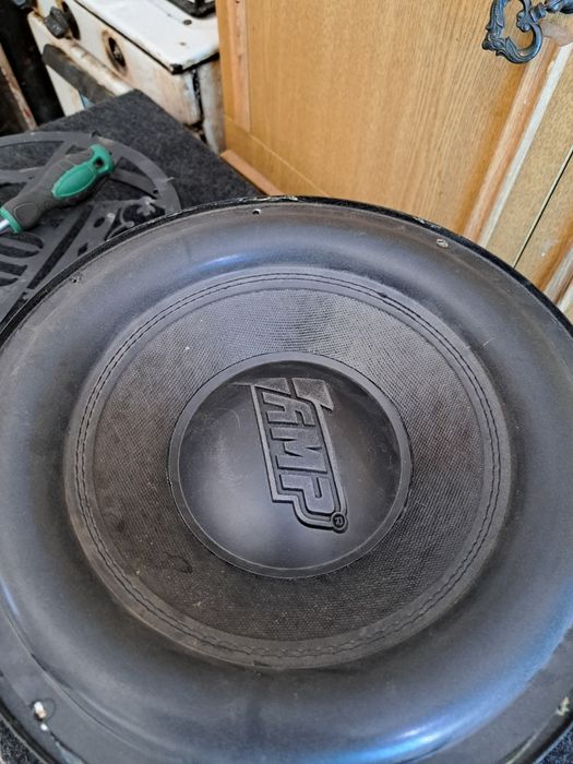 Продам Сабвуфер AMP MASS 500 12D2