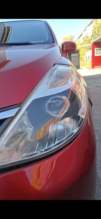 Фары Ниссан тиида