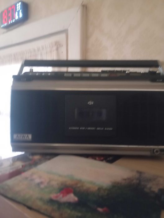 Aiwa tpr 930 stereo casete radio recorder