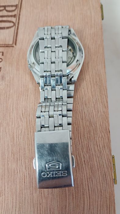 Ceas automatic Seiko 5- 500 roni.